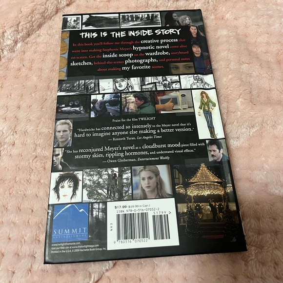 Twilight Movie Book Guide - Picture 2 of 2